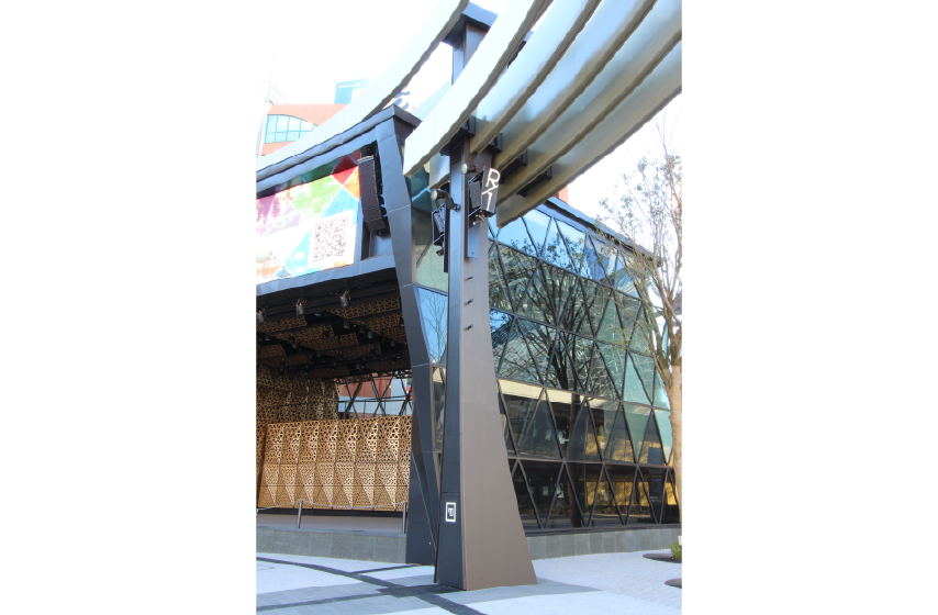 柱カバー:キャストアルミ 塗装仕上