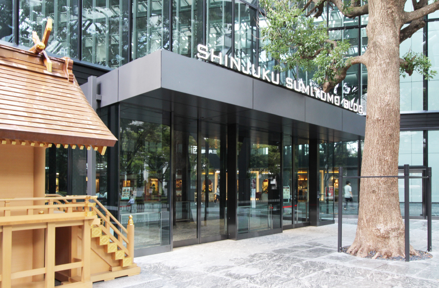 エントランス 風除室:カラーステンレス(ブラック) ヘアーライン仕上