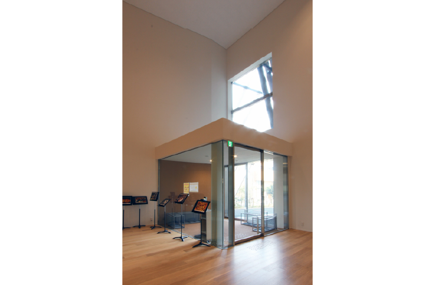 Windbreak room Automatic sliding door (ST Slim), Fixed window: Stainless steel, hairline finish