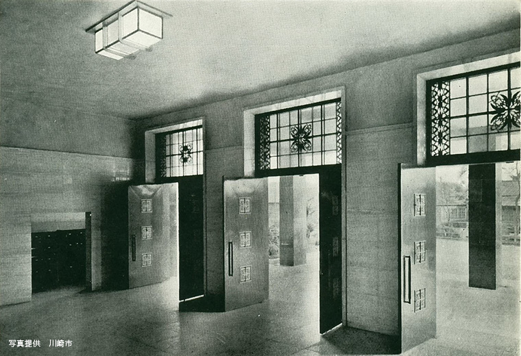 〈1938年創建時〉* 写真提供:川崎市