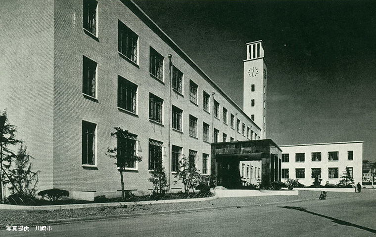 〈1938年創建時〉* 写真提供:川崎市