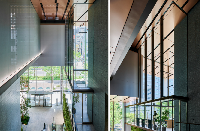 カーテンウォール・自動片引框扉:ステンレス ヘアーライン仕上・フッ素樹脂焼付塗装仕上