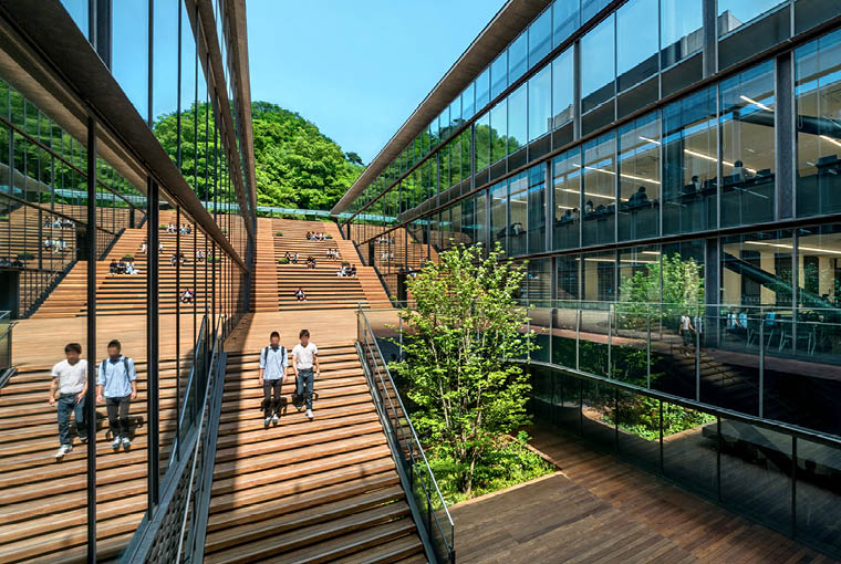 京都産業大学サギタリウス館